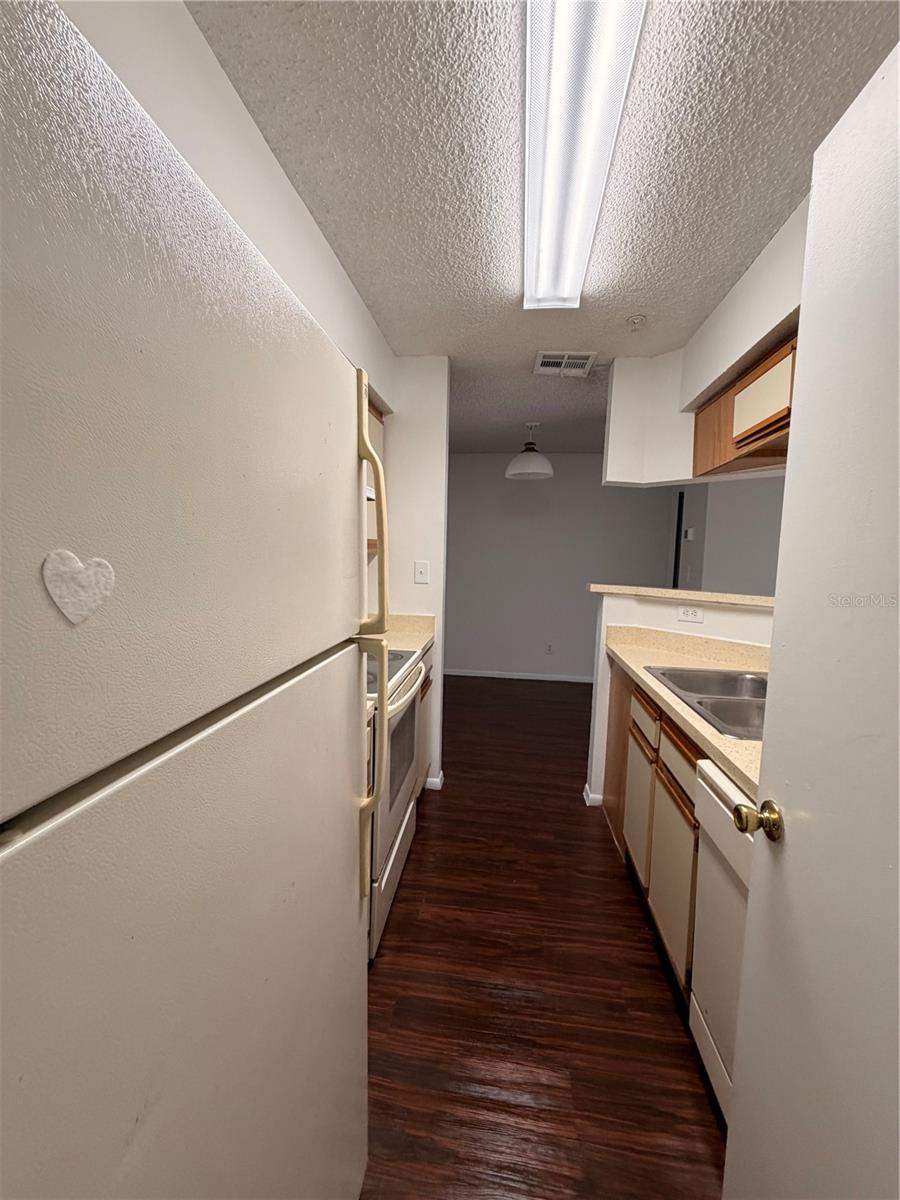 OASIS AT PEARL LAKE A CONDO - Residential Lease