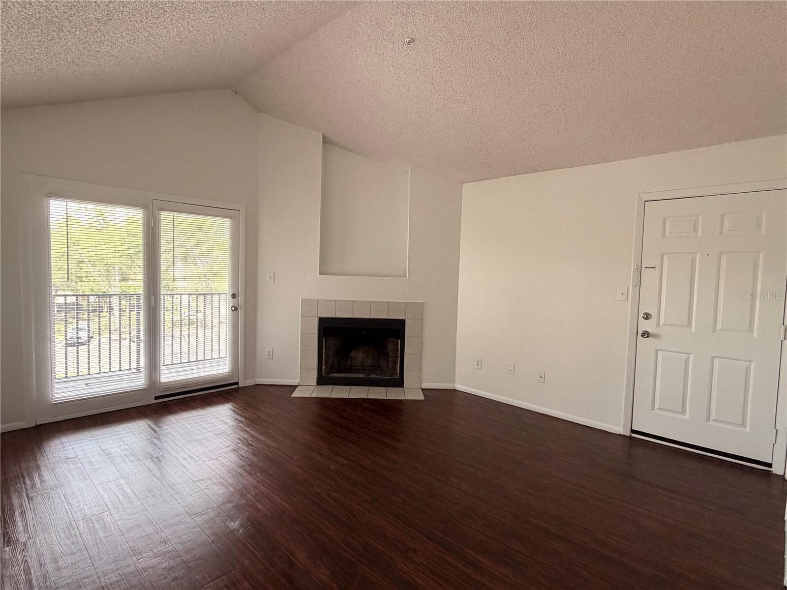 OASIS AT PEARL LAKE A CONDO - Residential Lease