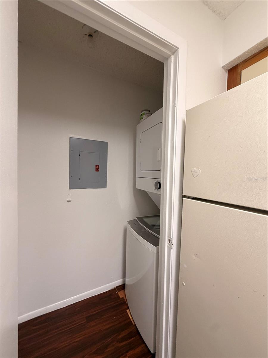 OASIS AT PEARL LAKE A CONDO - Residential Lease