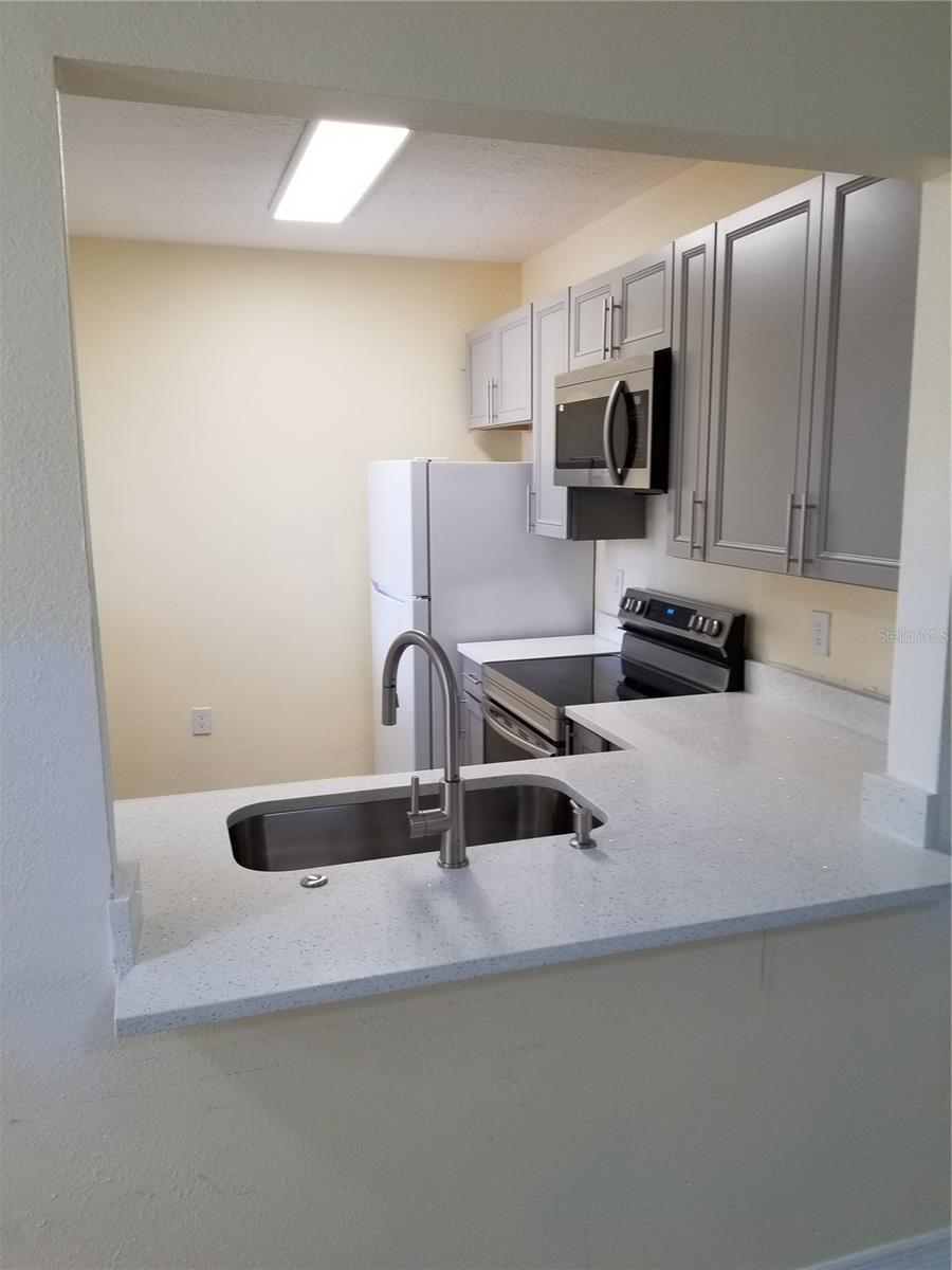 VILLAGES OF BLOOMINGDALE CONDO - Residential