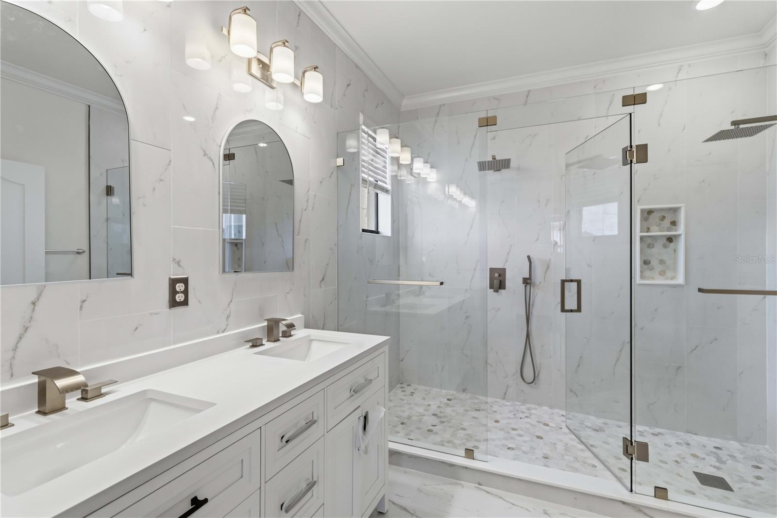 WATERCREST UN 1 - Residential