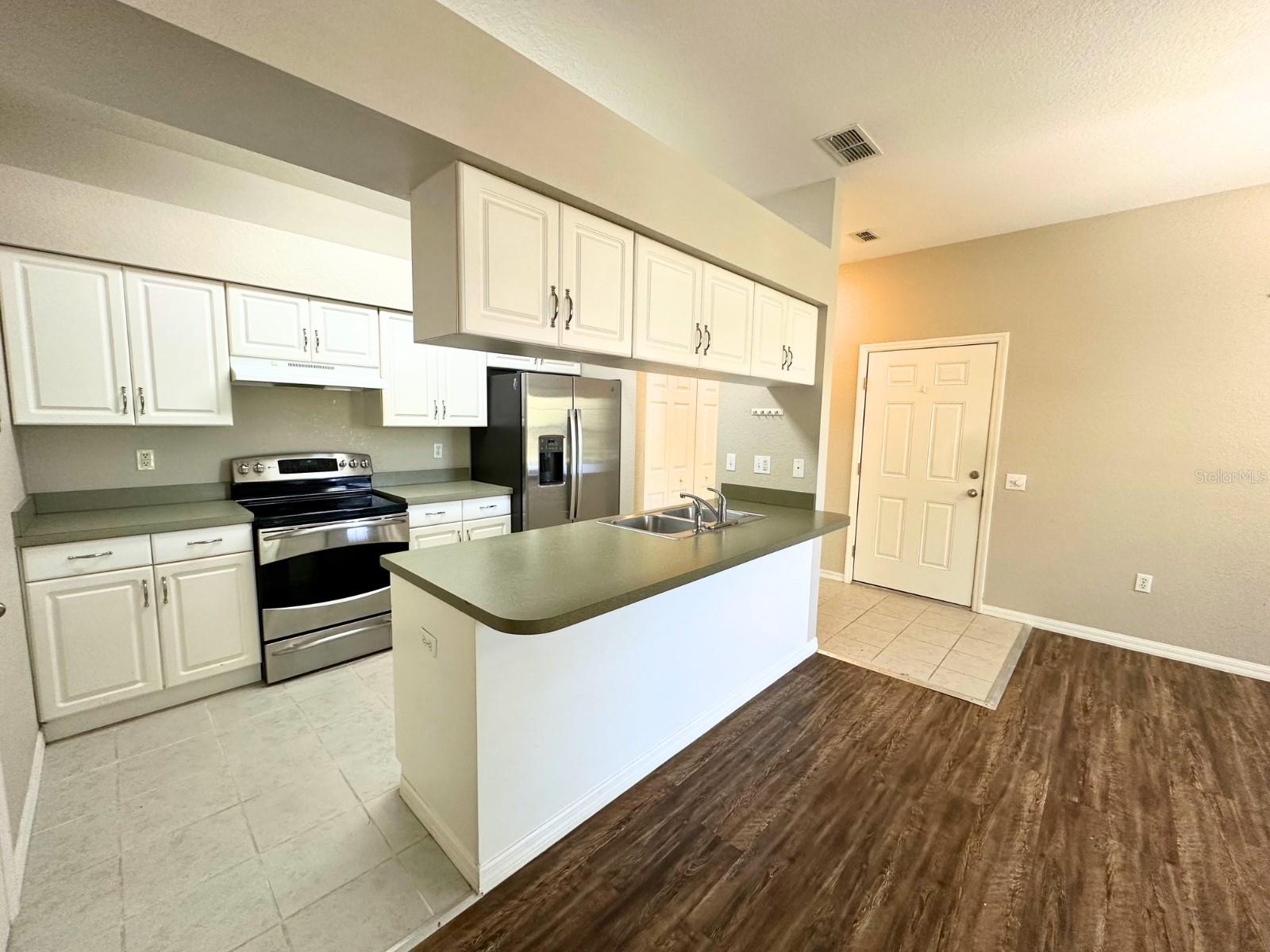 EAGLE POND CONDO - Residential Lease
