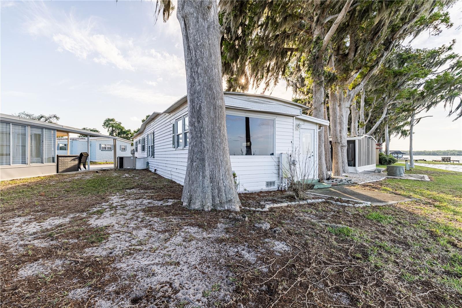 THREE LAKES MHP - Residential