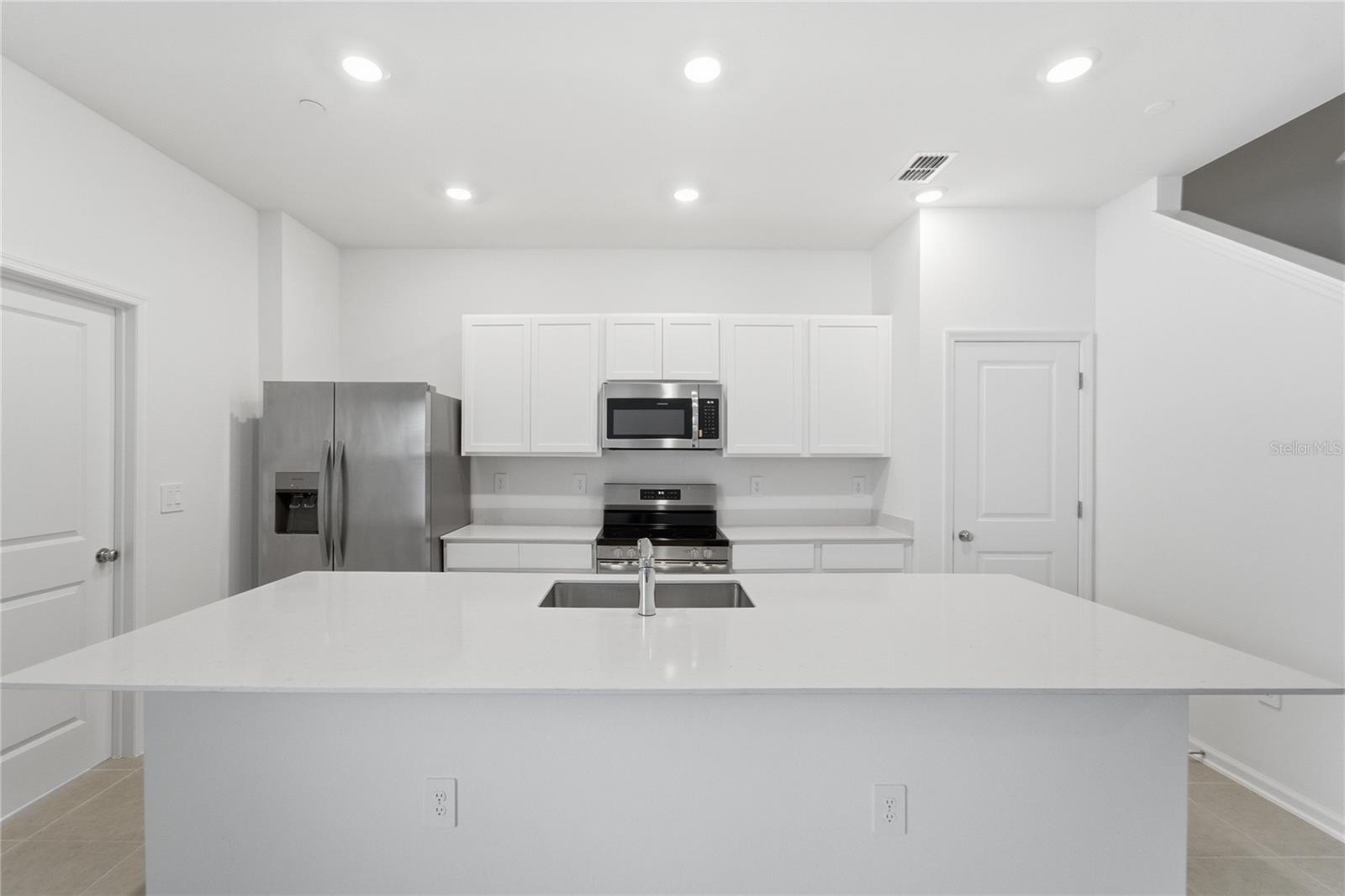 BRONSONS RIDGE 25 TH - Residential Lease