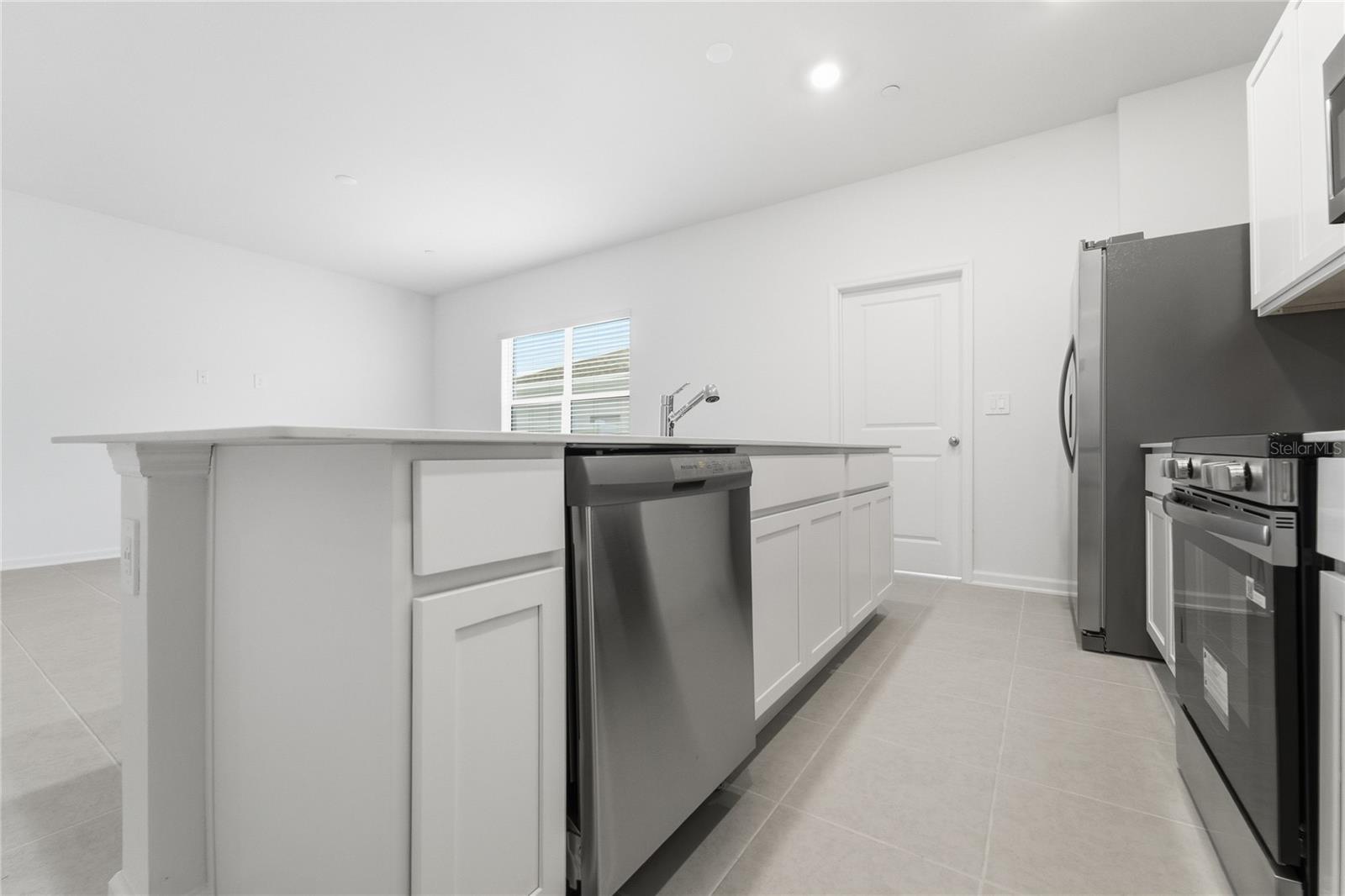 BRONSONS RIDGE 25 TH - Residential Lease