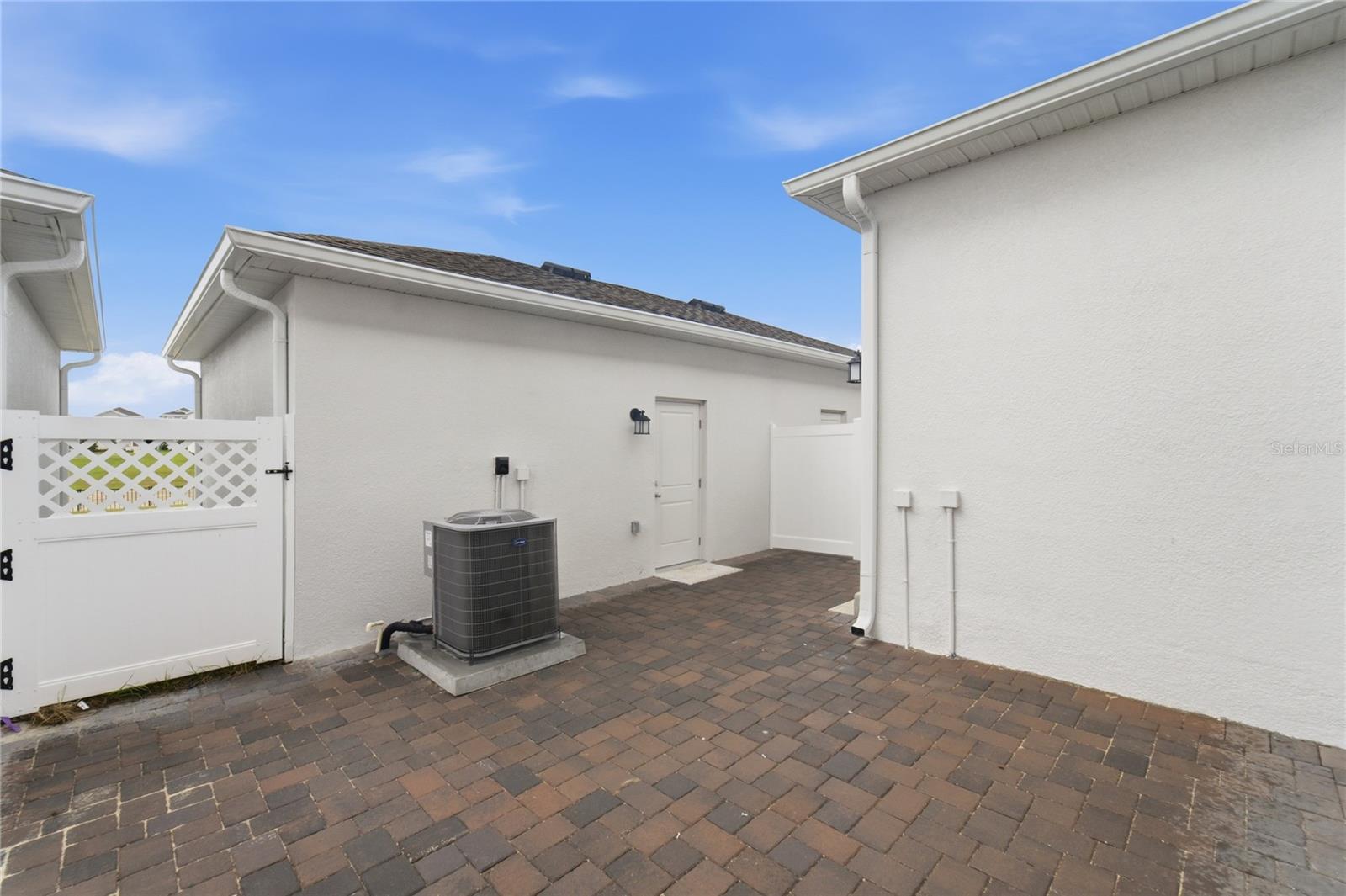 BRONSONS RIDGE 25 TH - Residential Lease