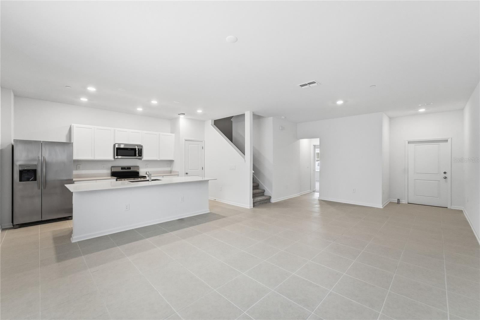 BRONSONS RIDGE 25 TH - Residential Lease