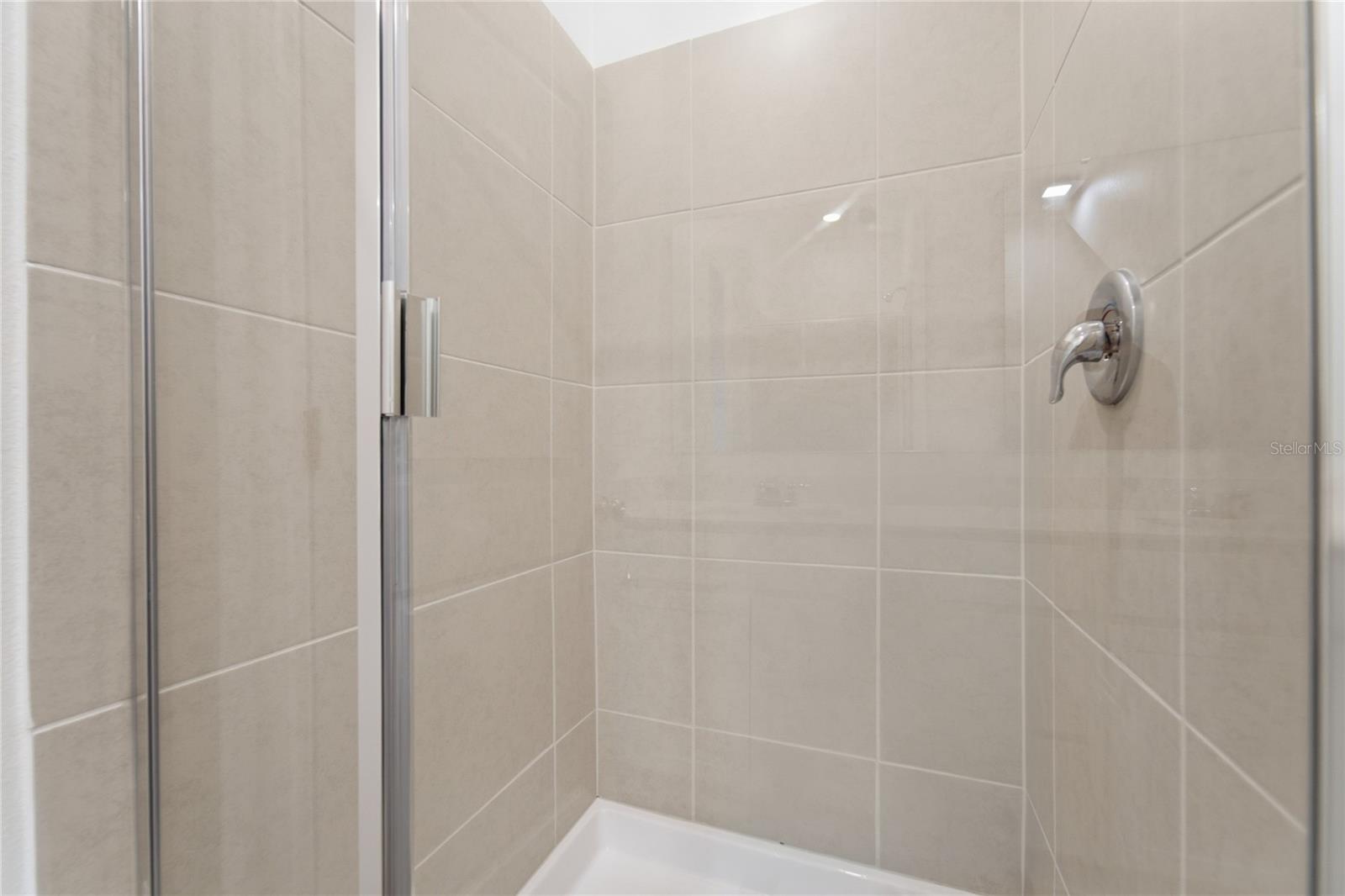BRONSONS RIDGE 25 TH - Residential Lease