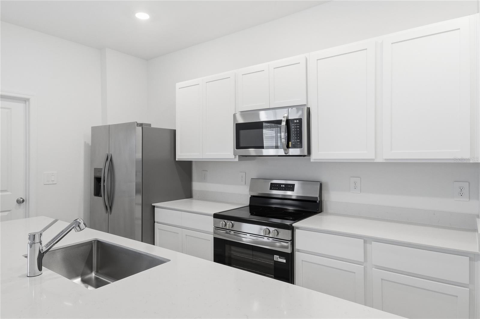 BRONSONS RIDGE 25 TH - Residential Lease