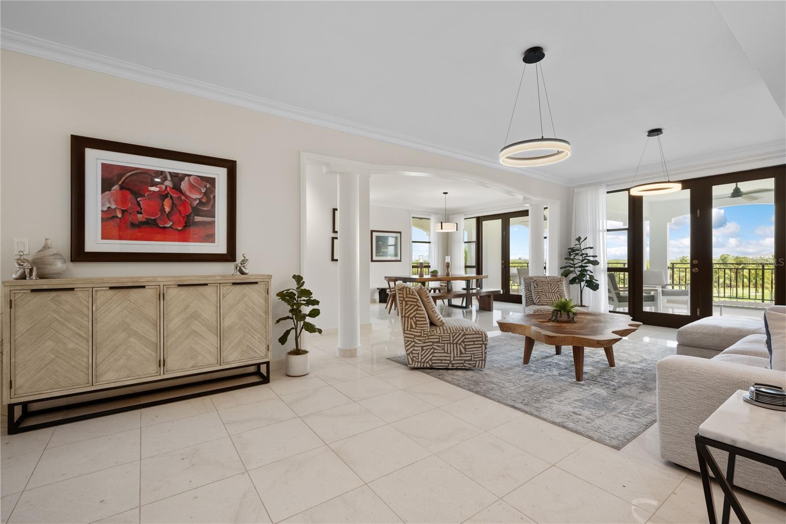 COUNTRY CLUB RESIDENCES - Residential