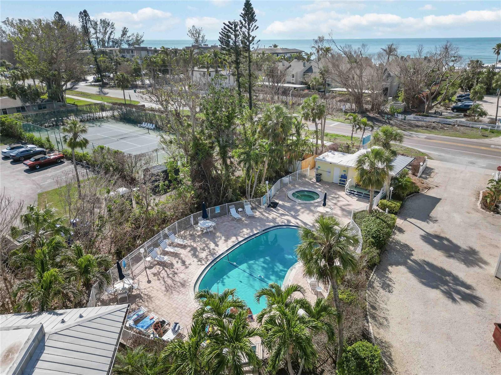 MCCALLS BEACH CASTLE - Residential