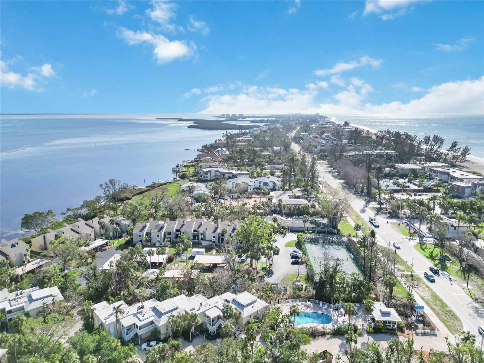 MCCALLS BEACH CASTLE - Residential