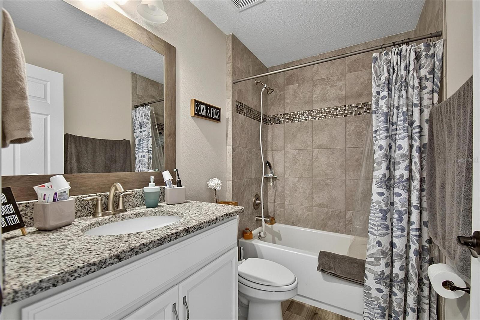 MATANZAS WOODS - Residential