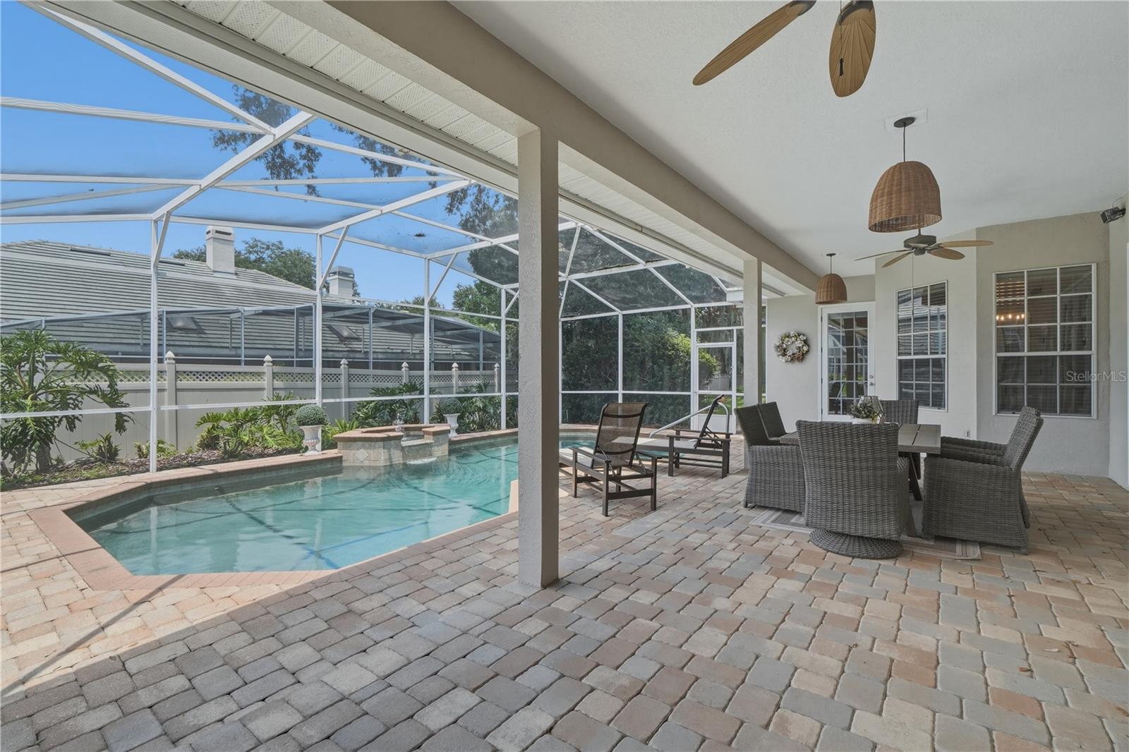 RIVER WALK - Residential
