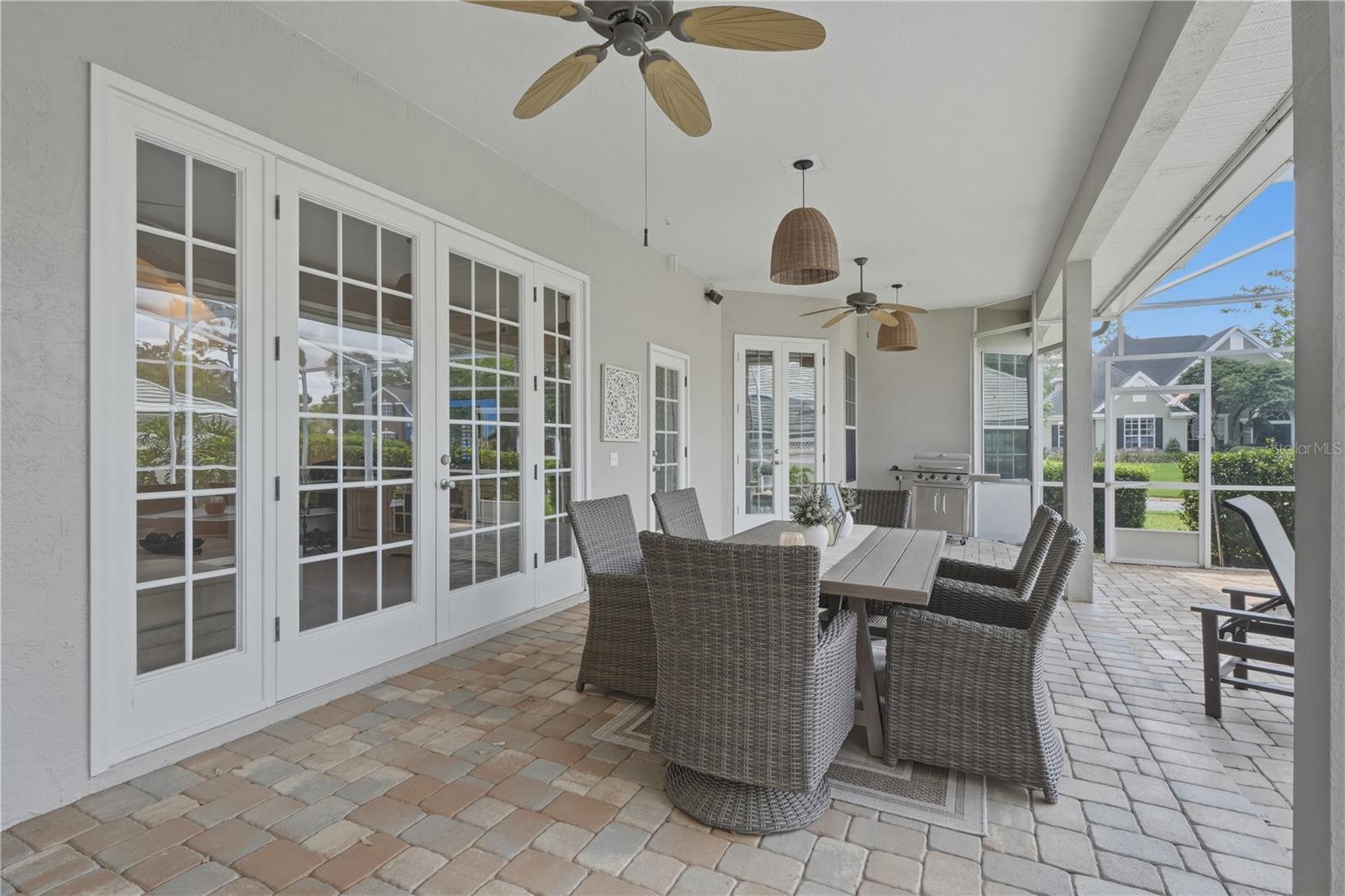 RIVER WALK - Residential