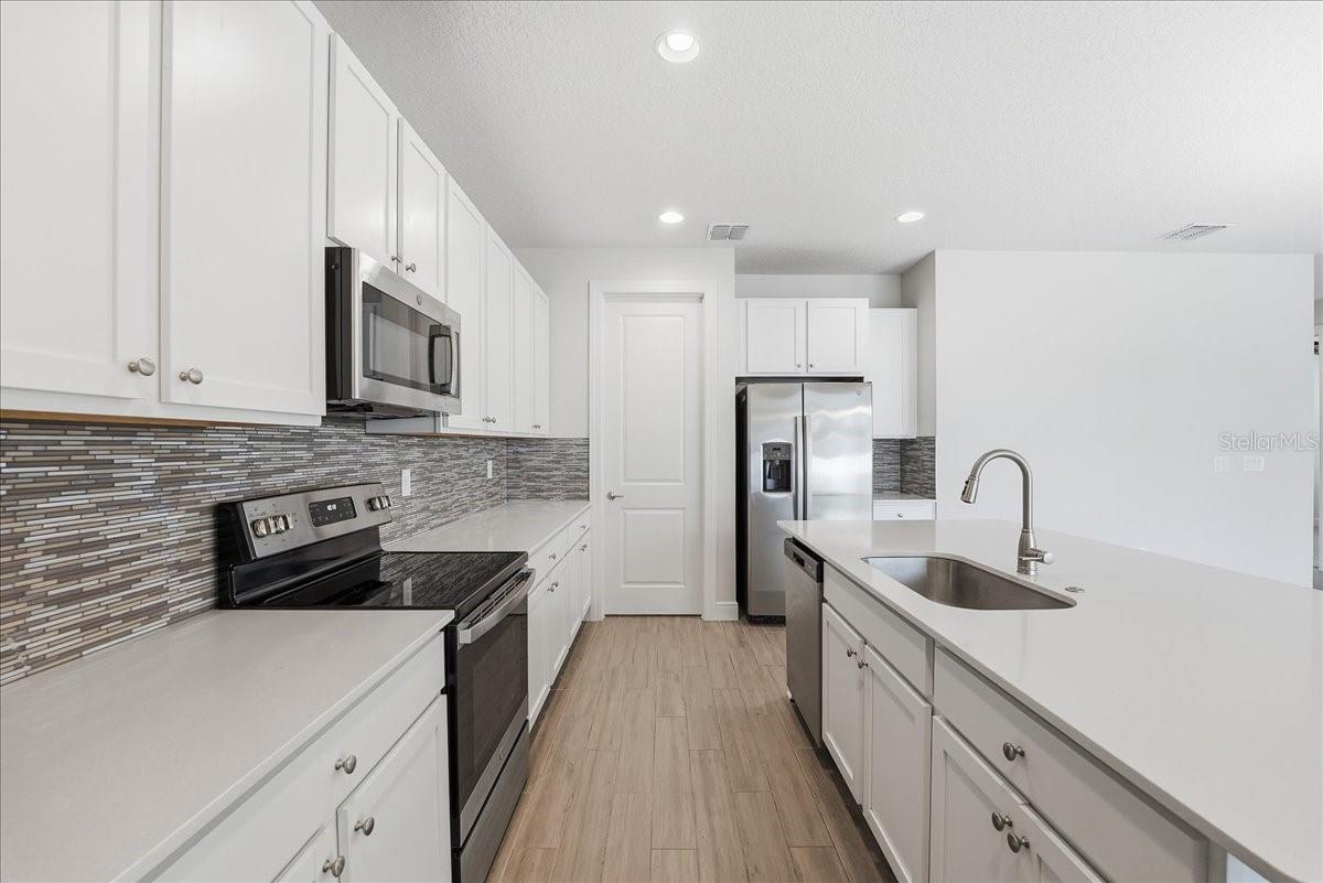 RESERVE/PK MANOR - Residential