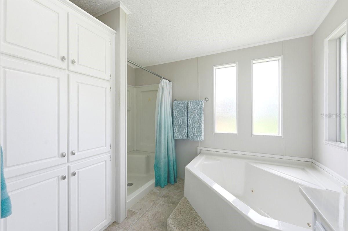 EDGEWATER LANDING PH 01 - Residential