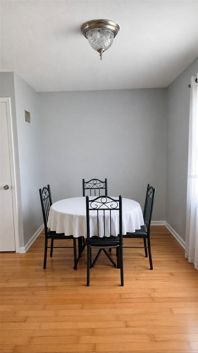 MALIBU GROVES ELEVENTH ADD - Residential