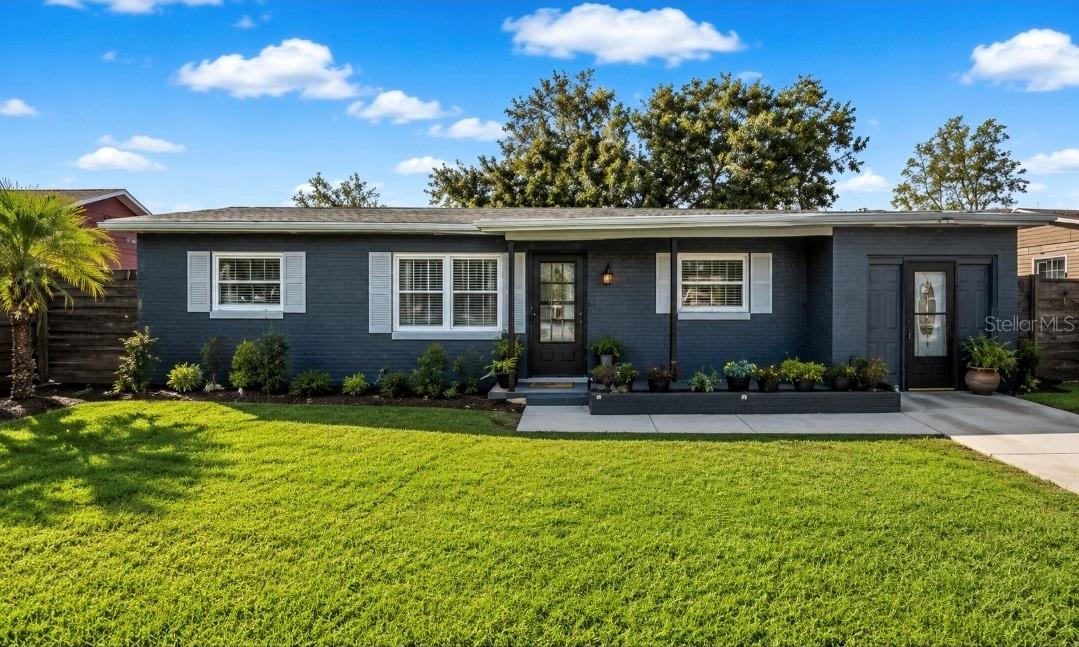 MALIBU GROVES ELEVENTH ADD - Residential