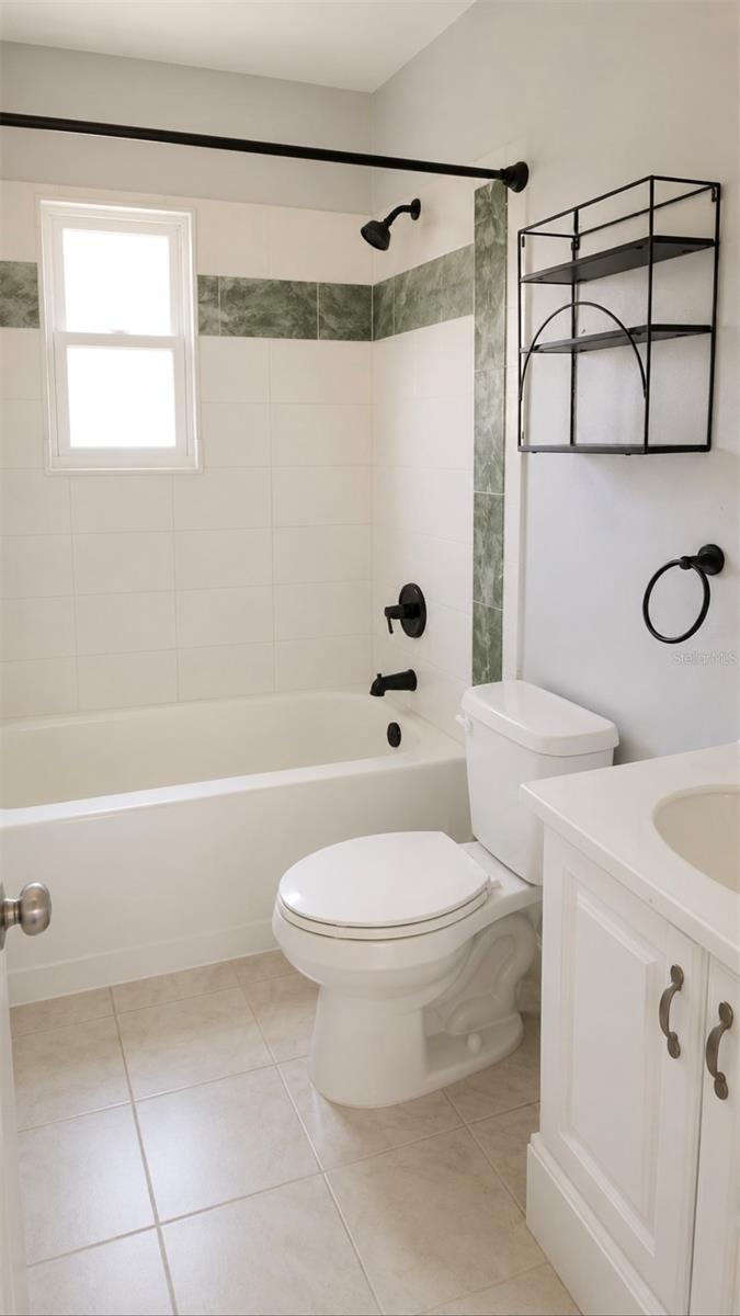 MALIBU GROVES ELEVENTH ADD - Residential
