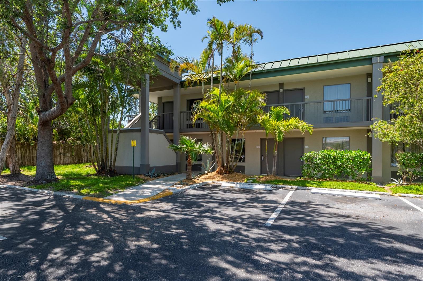 SARASOTA CAY CLUB CONDO - Residential
