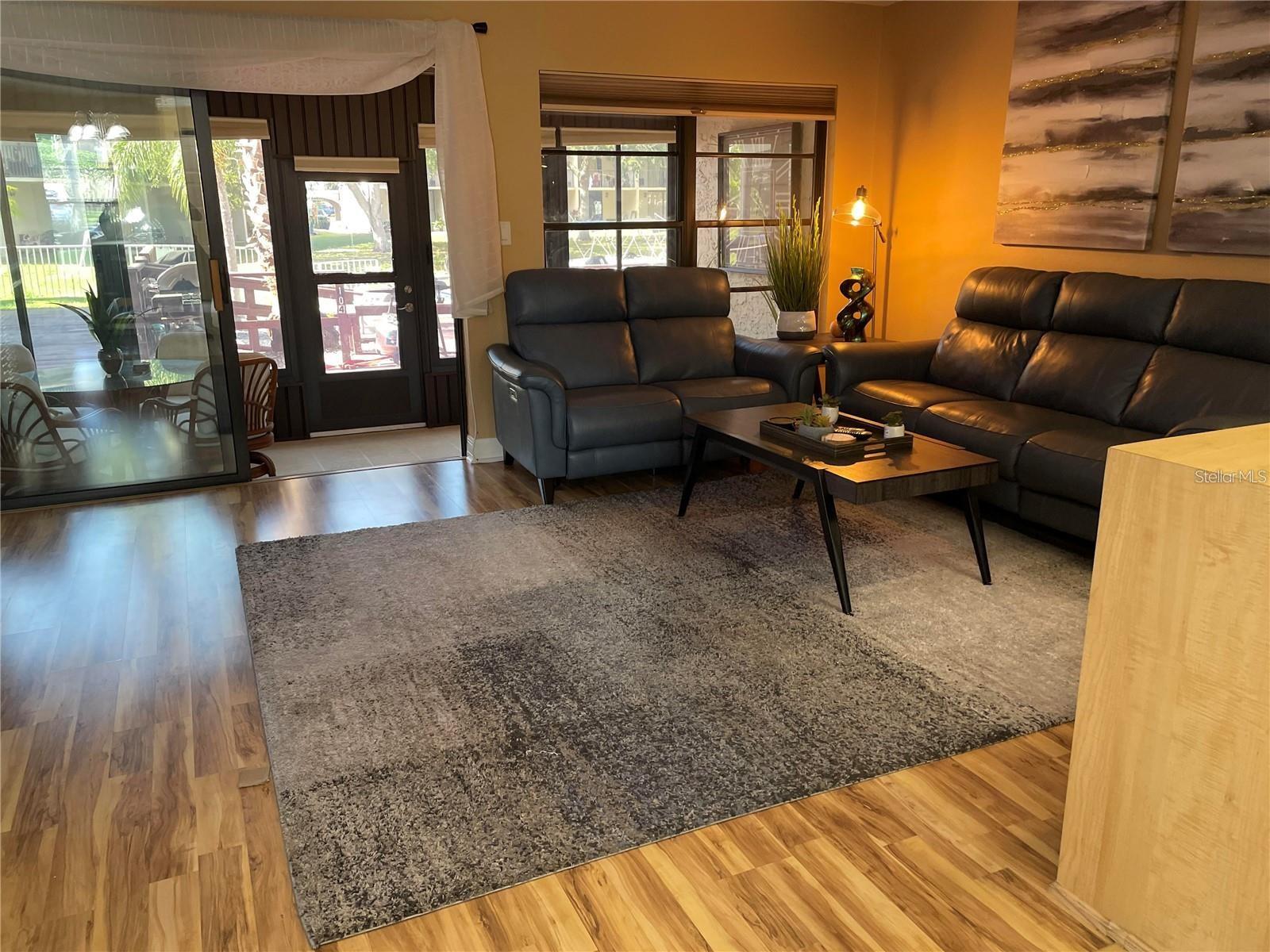 LAKE TARPON VILLAS CONDO - Residential