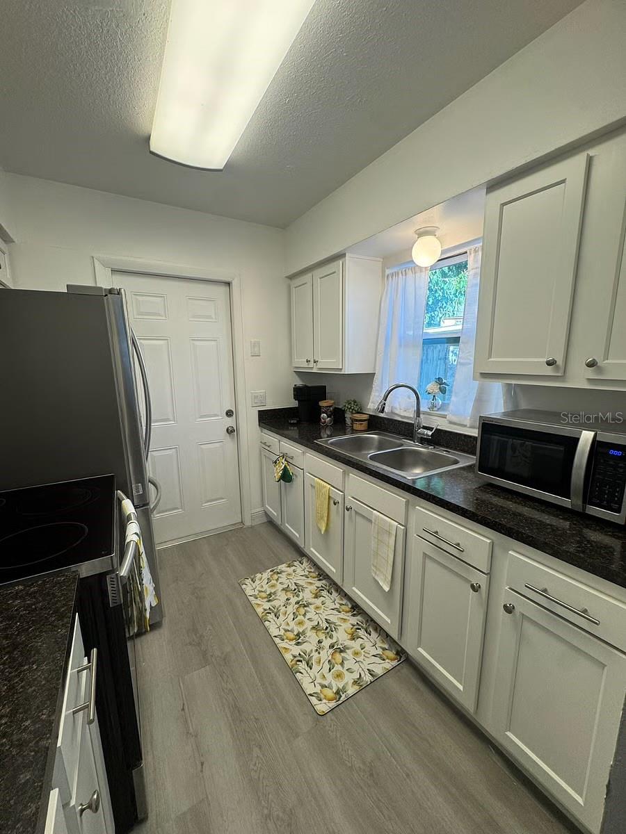 LEWIS ISLAND SEC 3 - Residential Lease