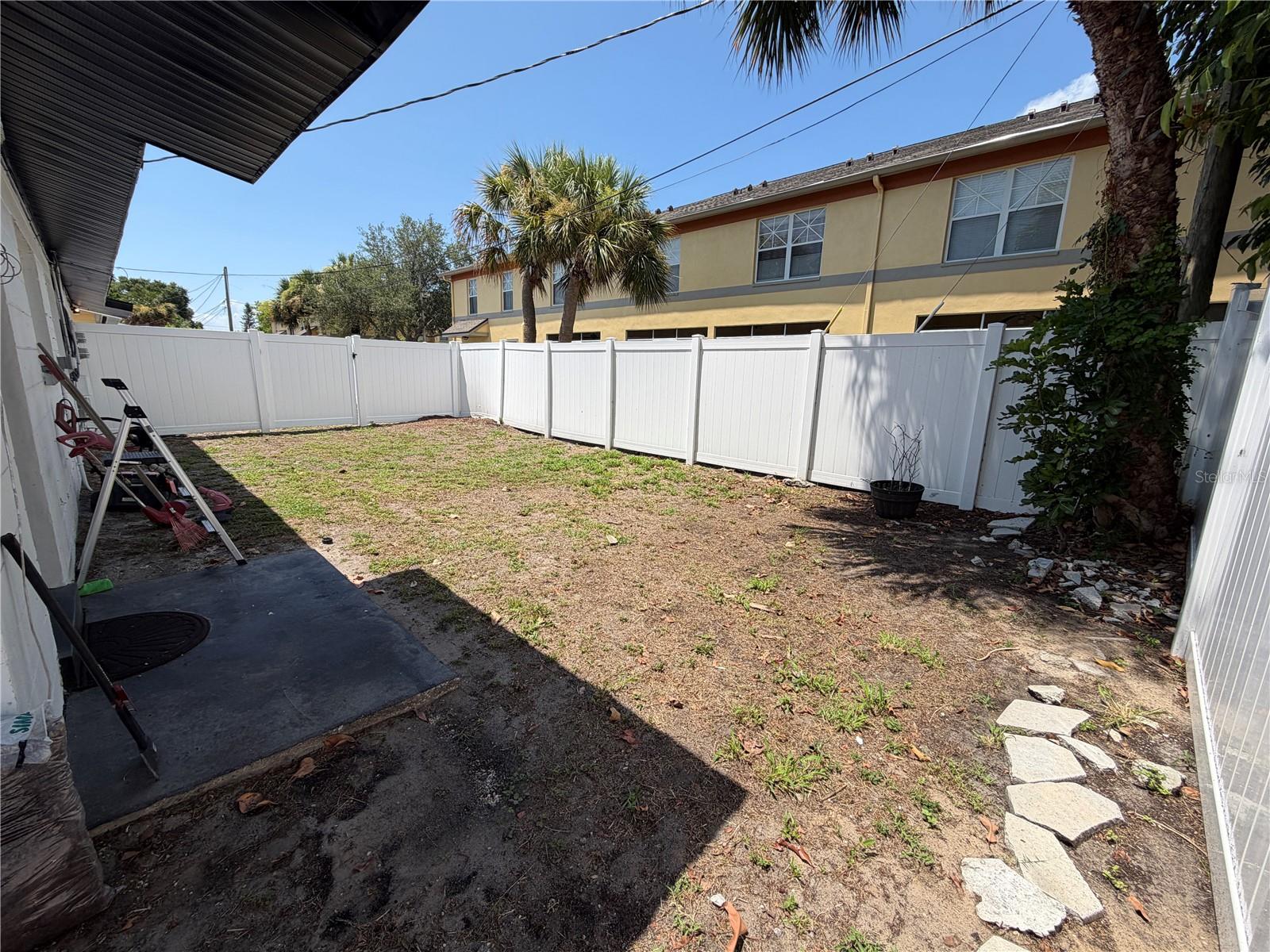 LEWIS ISLAND SEC 3 - Residential Lease