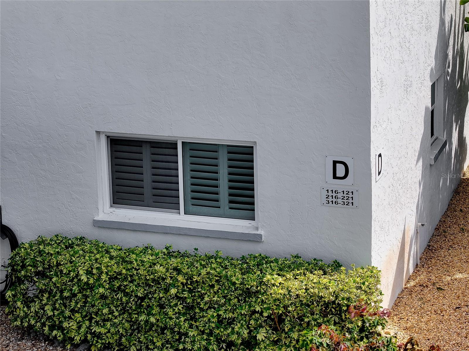 HOLIDAY APTS - Residential
