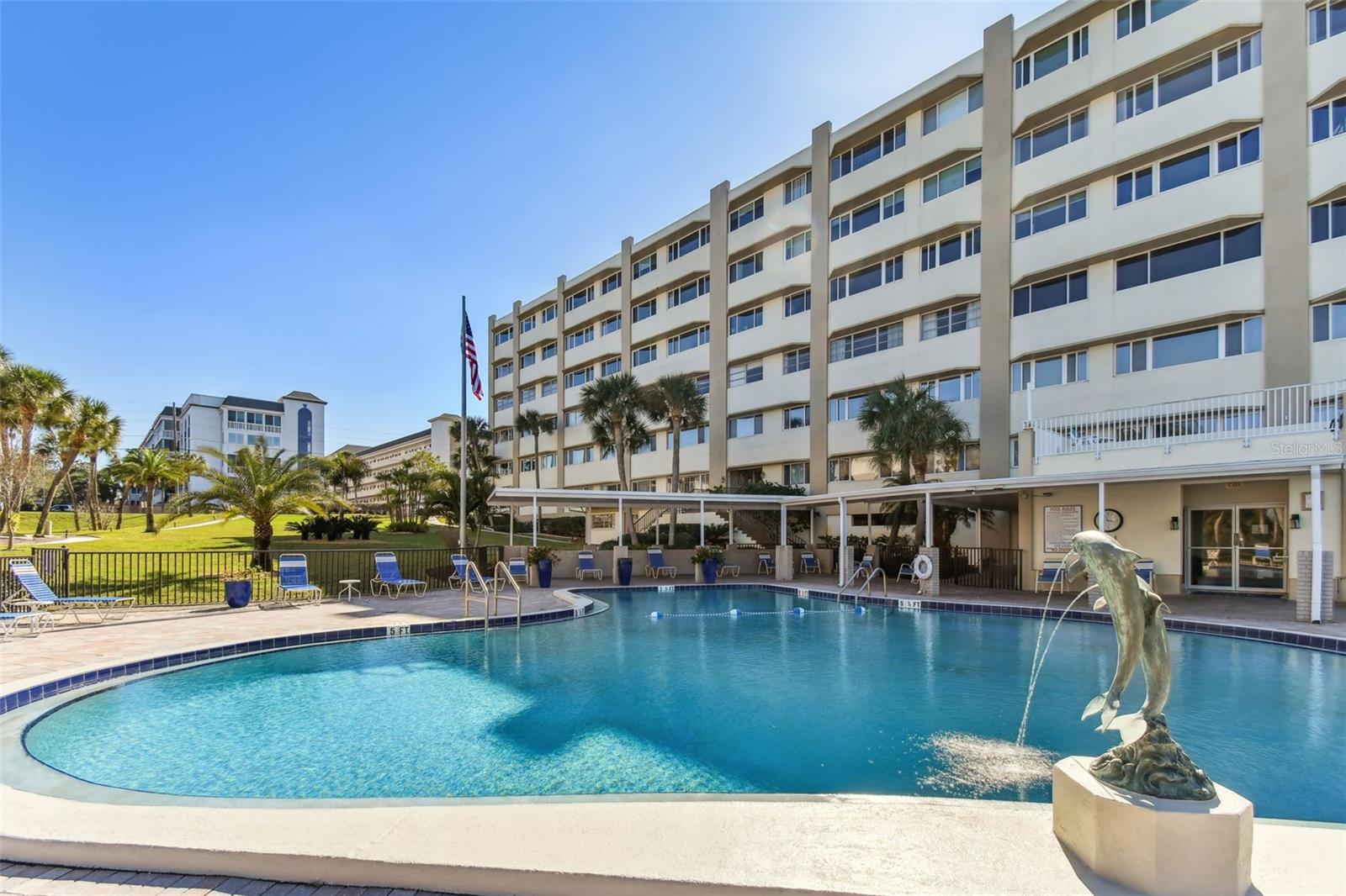 HARBOUR CLUB CONDO 2 - Residential