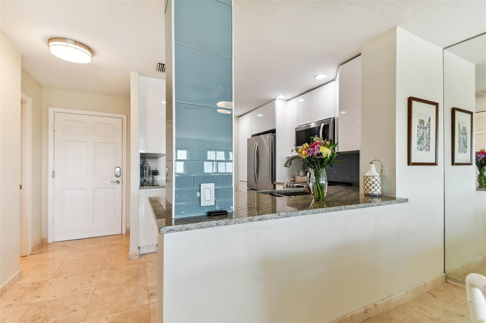 HARBOUR CLUB CONDO 2 - Residential
