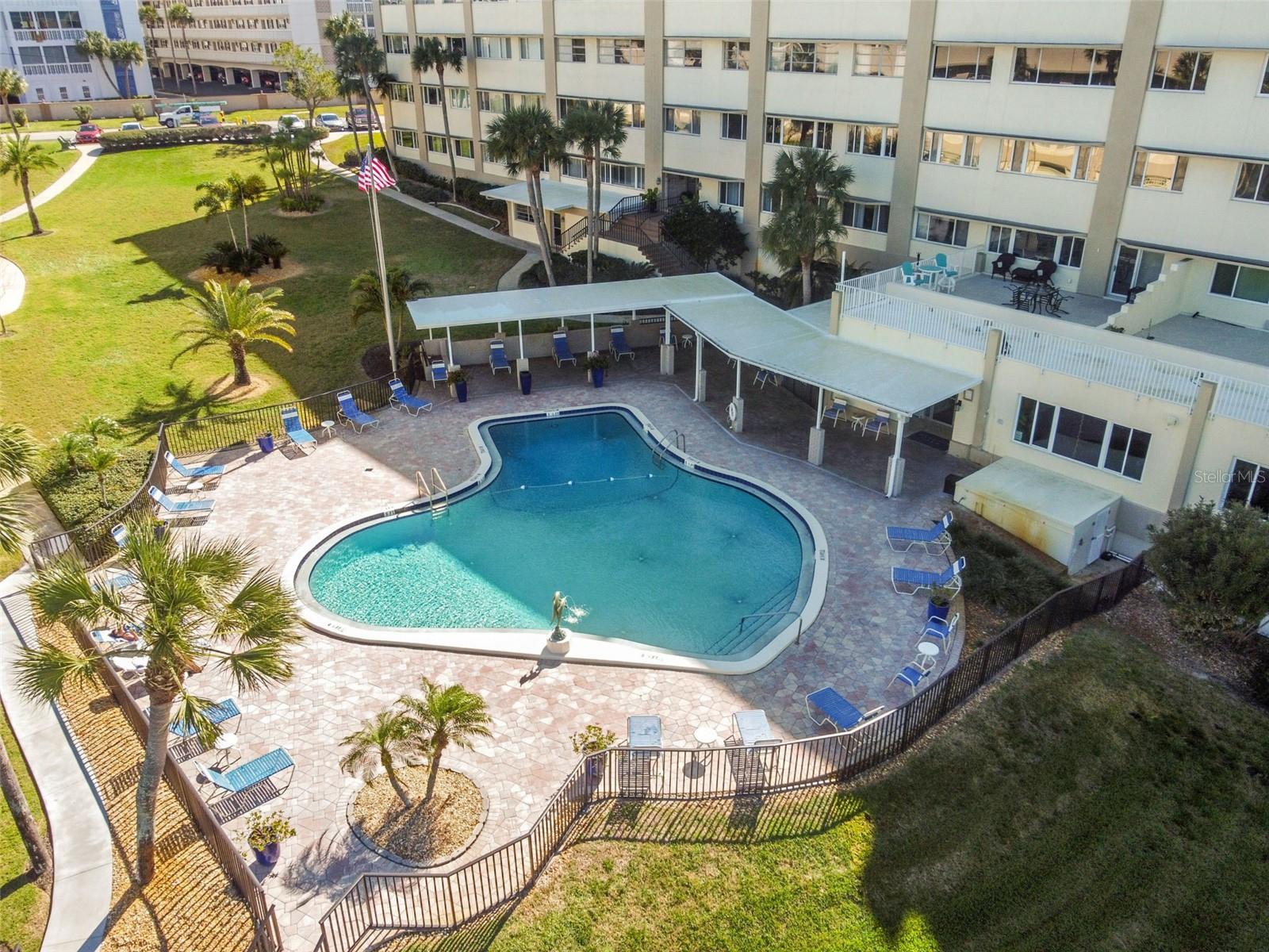 HARBOUR CLUB CONDO 2 - Residential
