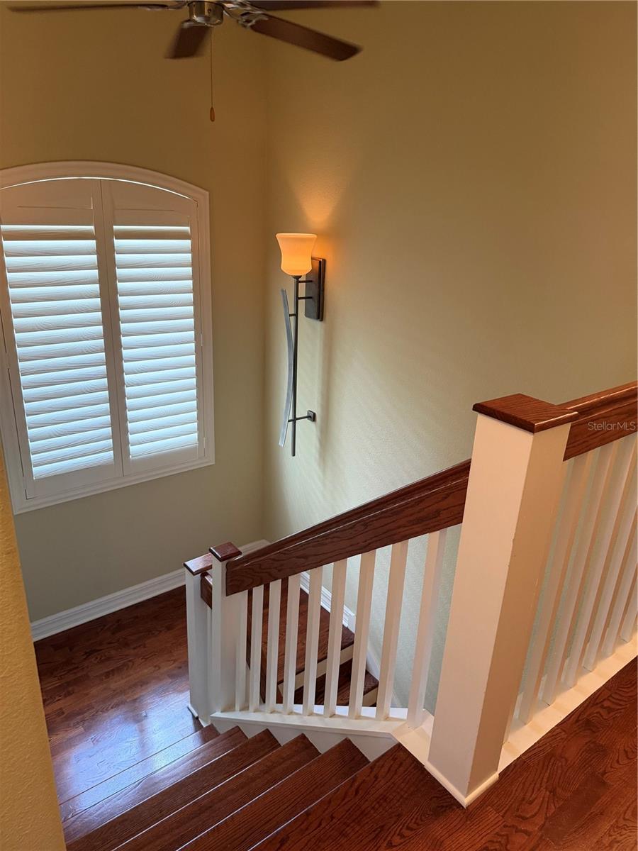 BUNGALOW PARK CONDOS - Residential Lease