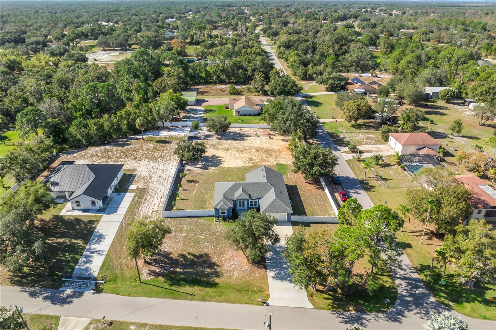 WALK IN WATER LAKE ESTATES PH 01 - Residential