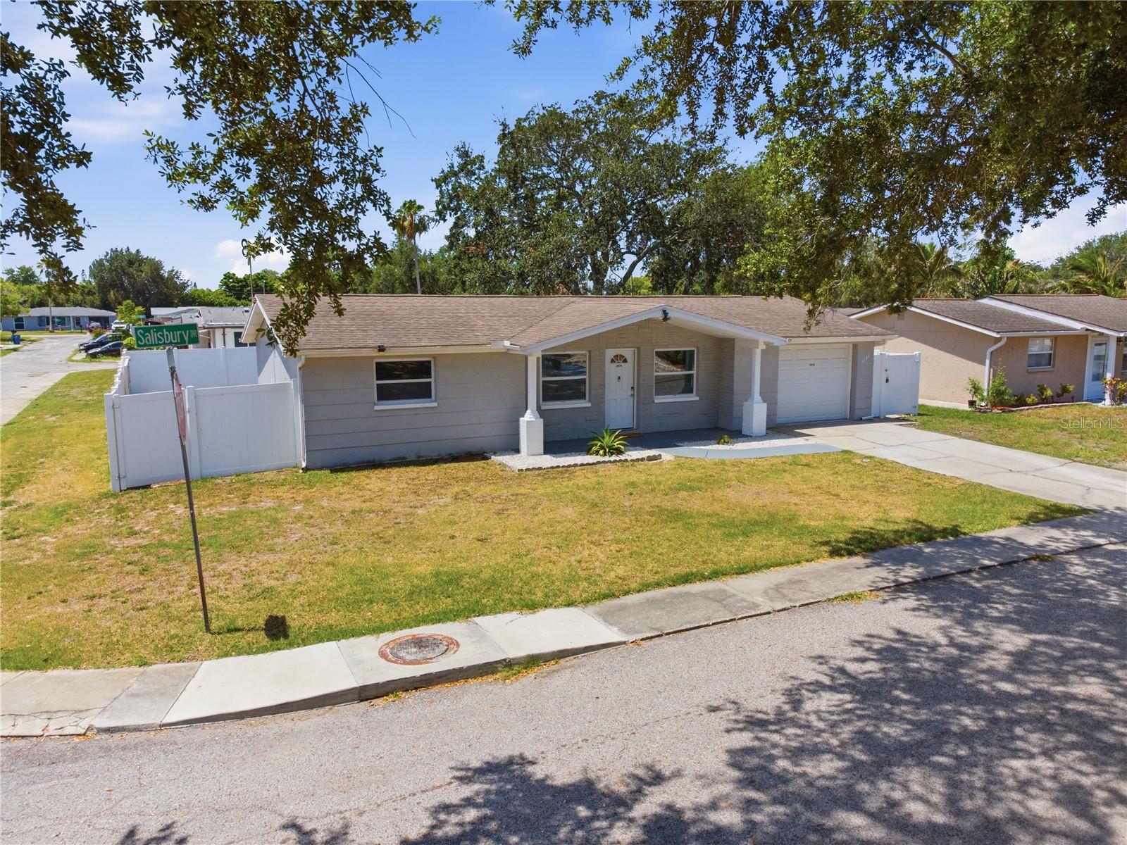HOLIDAY LAKE ESTATES - Residential