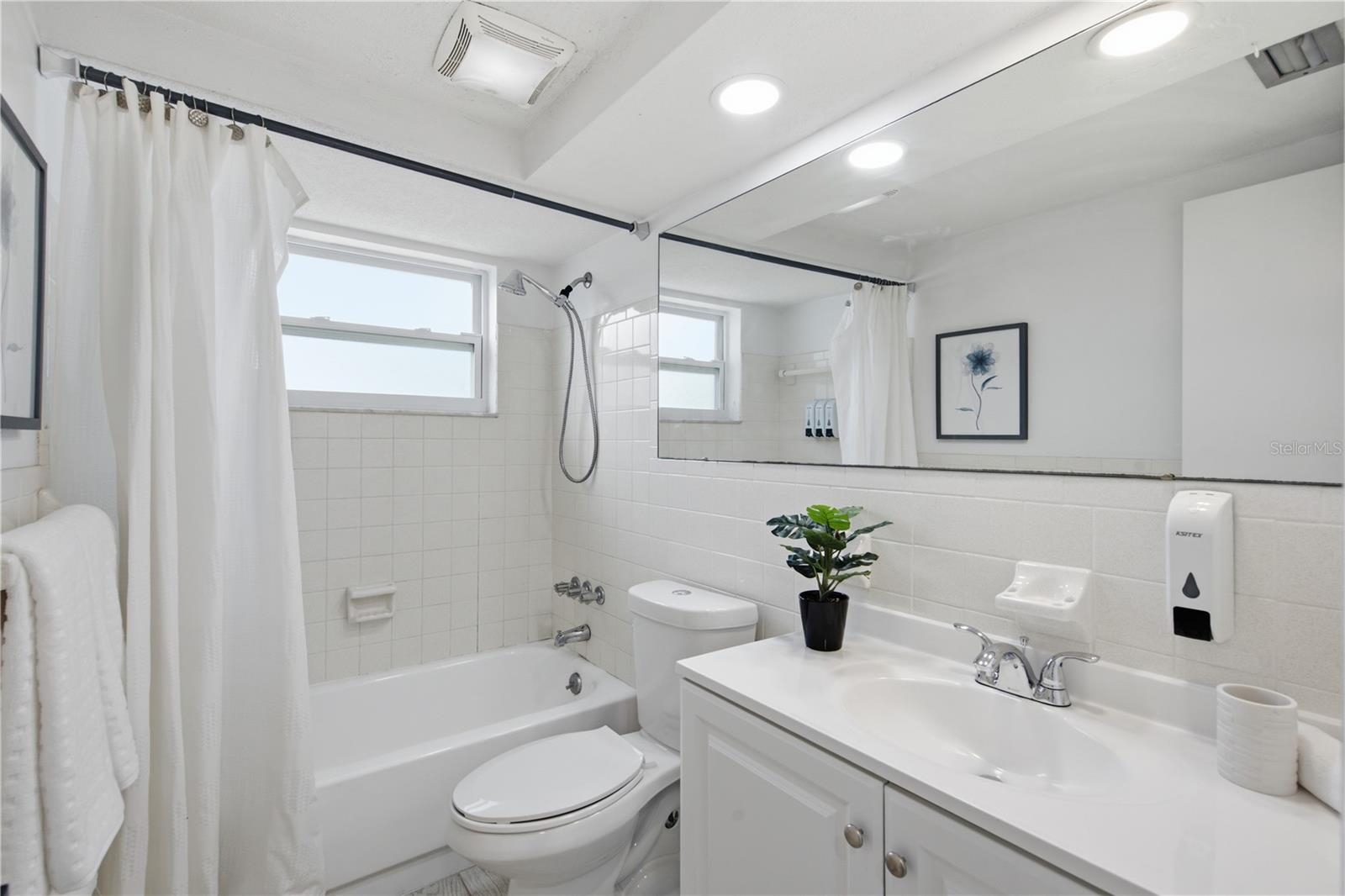 HOLIDAY LAKE ESTATES - Residential