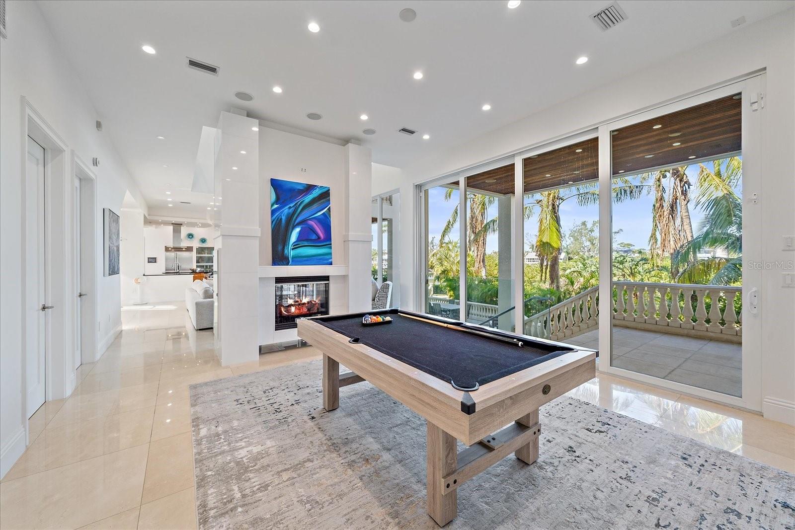 ROBERTS POINT 2 - Residential
