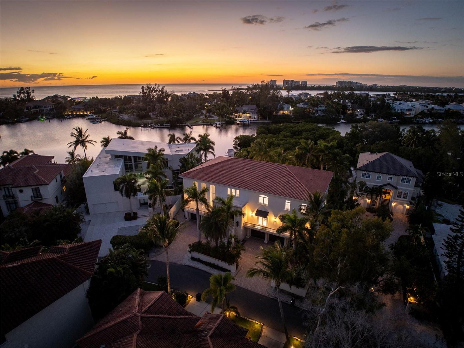 ROBERTS POINT 2 - Residential