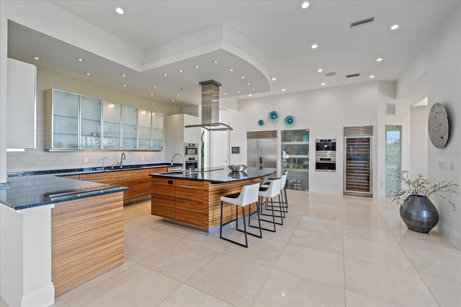 ROBERTS POINT 2 - Residential