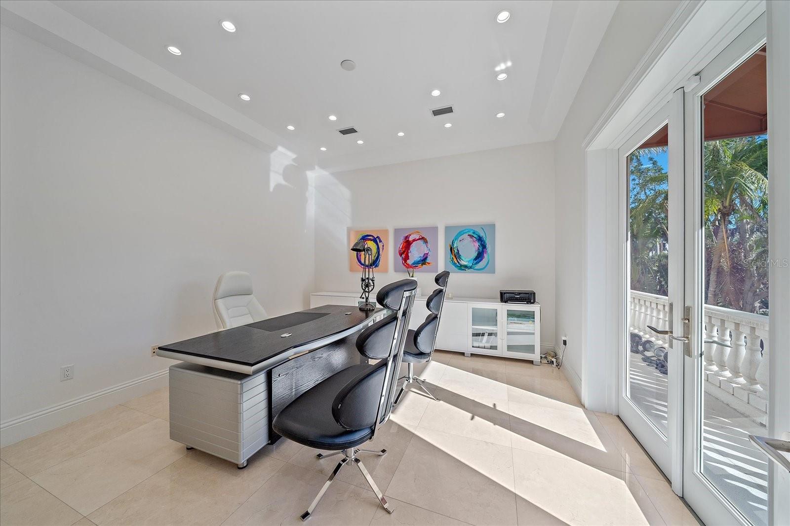 ROBERTS POINT 2 - Residential