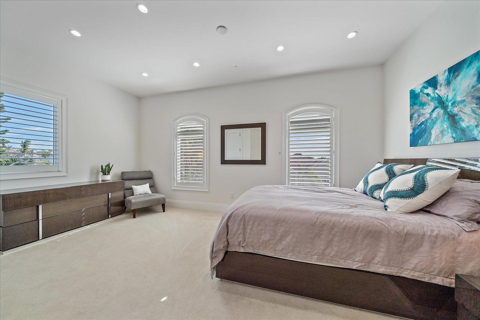ROBERTS POINT 2 - Residential