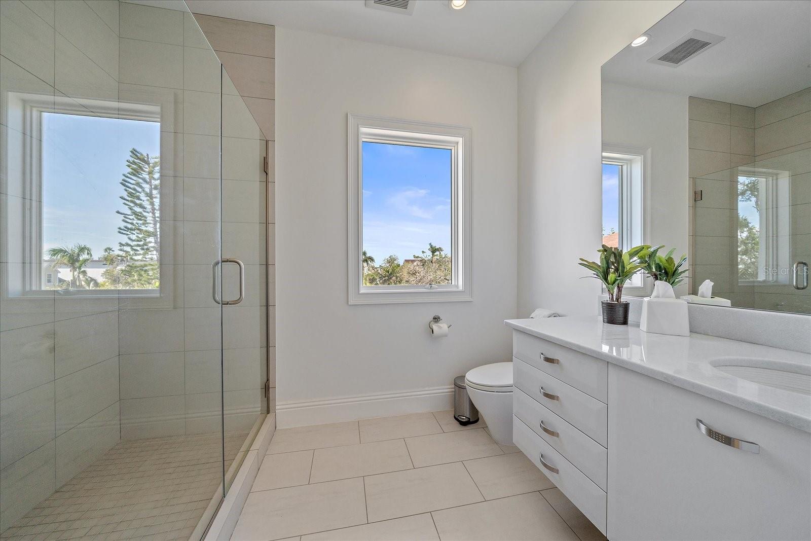 ROBERTS POINT 2 - Residential