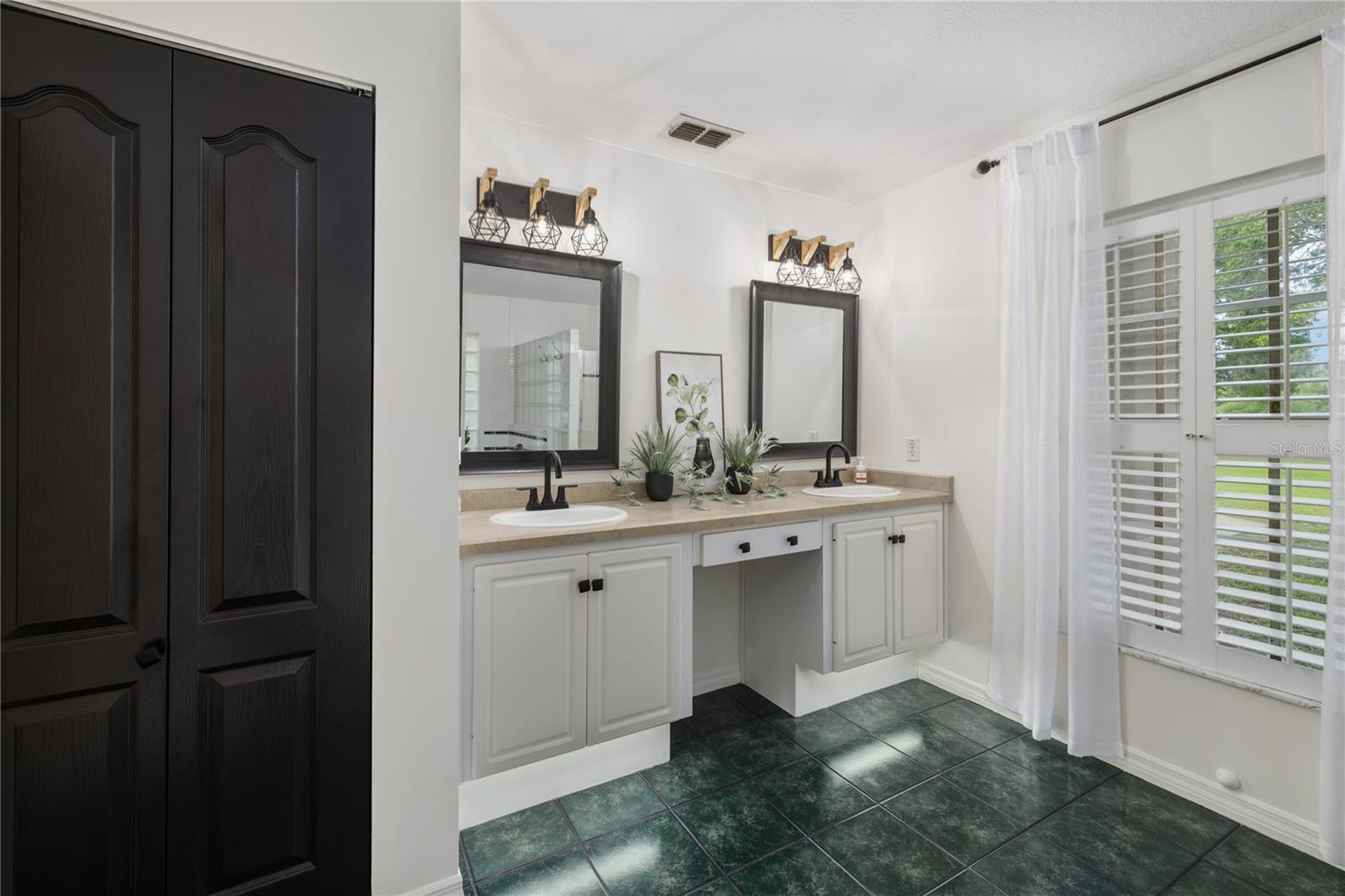 NORRIS DUPONT & GAUDRY GRANT - Residential
