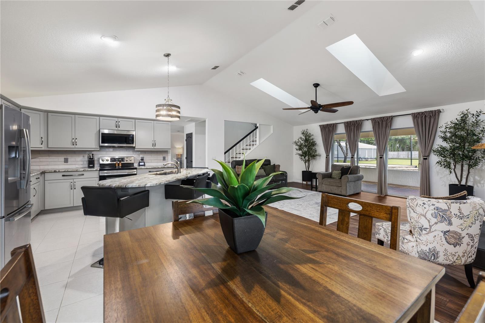 NORRIS DUPONT & GAUDRY GRANT - Residential