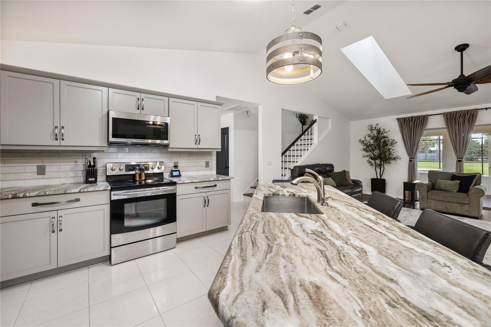 NORRIS DUPONT & GAUDRY GRANT - Residential