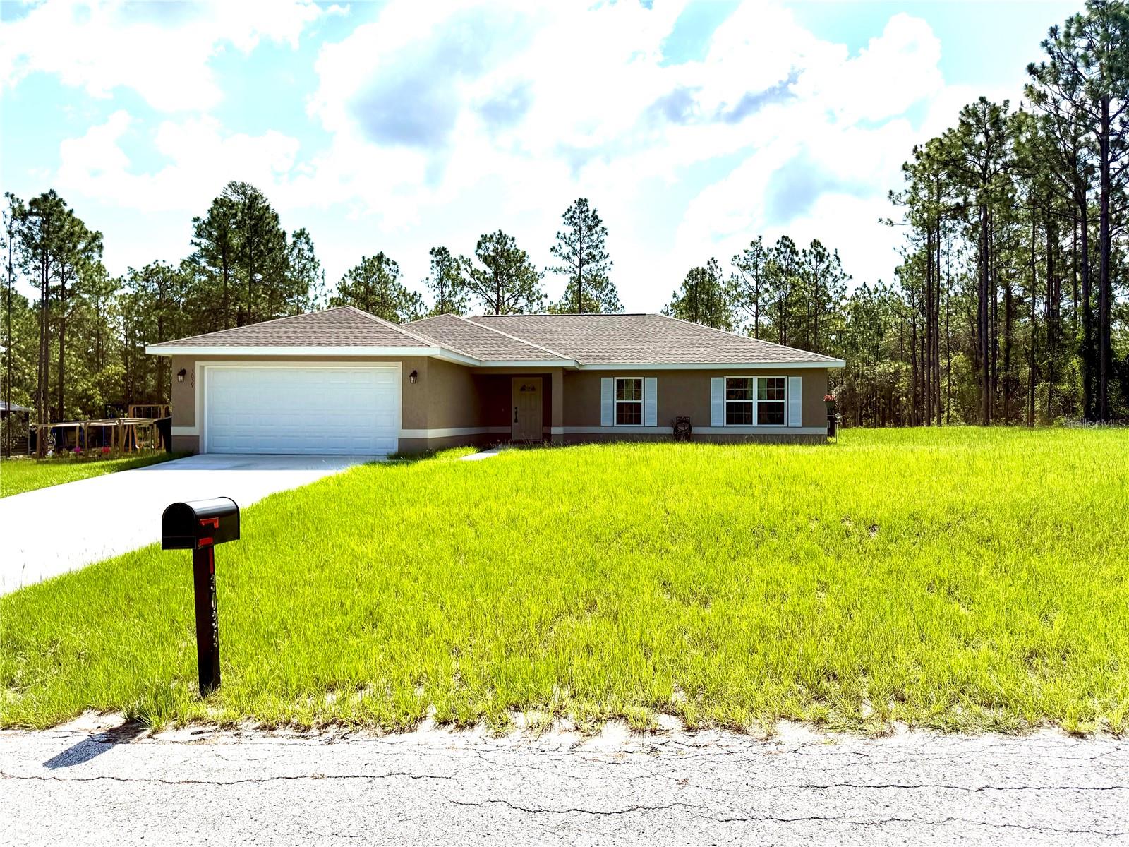 RAINBOW LAKES ESTATE - Residential