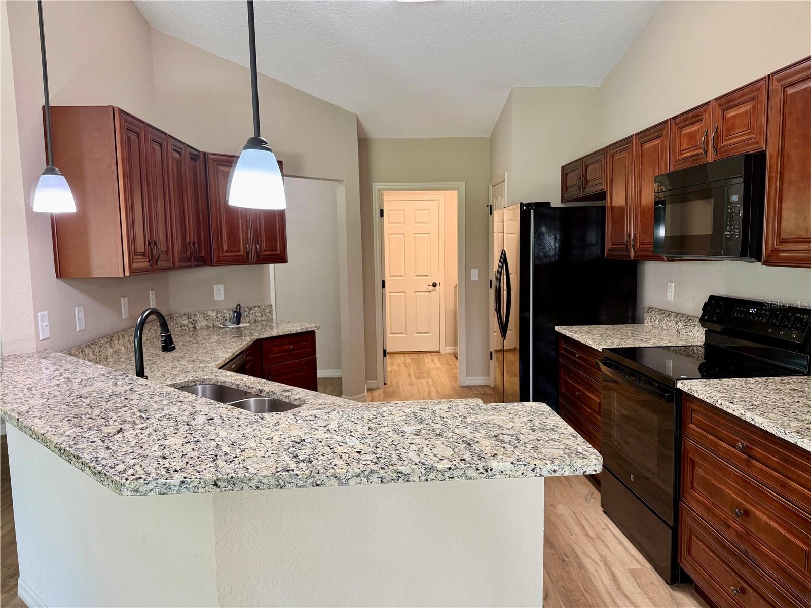RAINBOW LAKES ESTATE - Residential