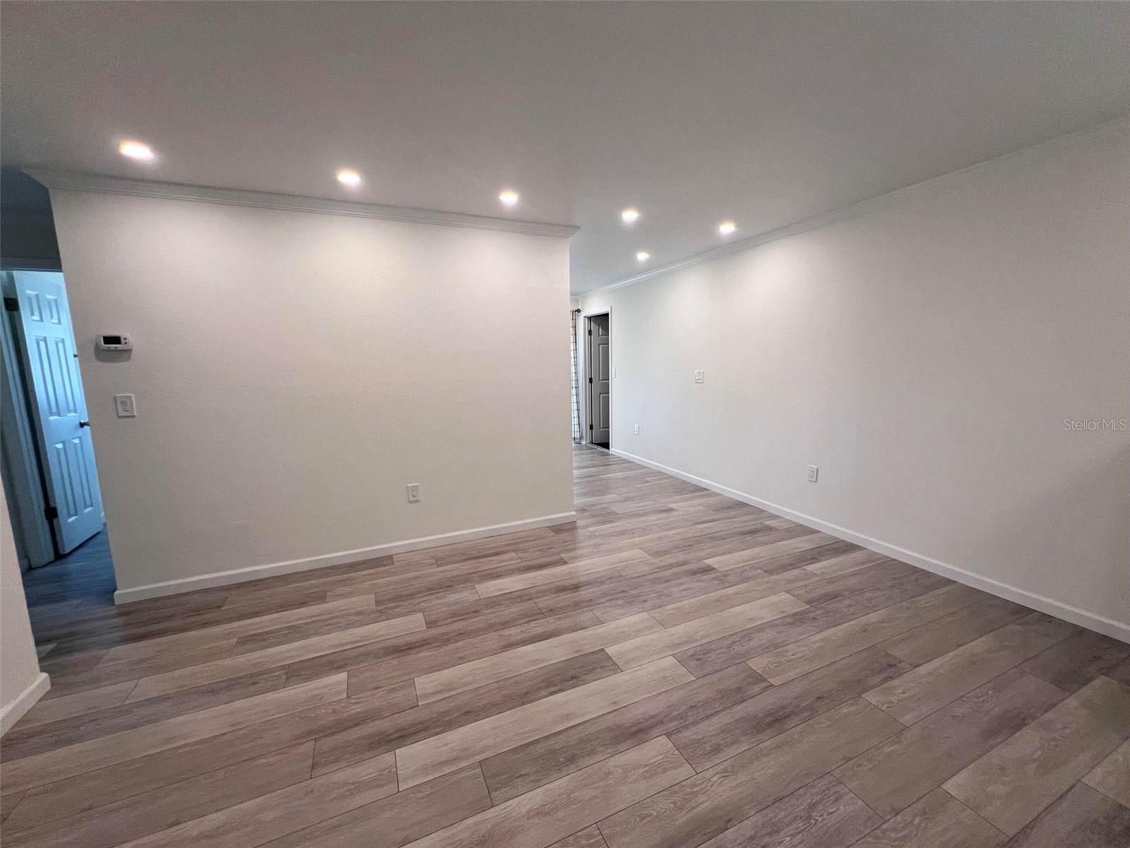 SEVEN SPGS HOMES - Residential Lease