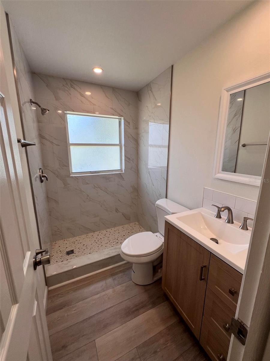 SEVEN SPGS HOMES - Residential Lease