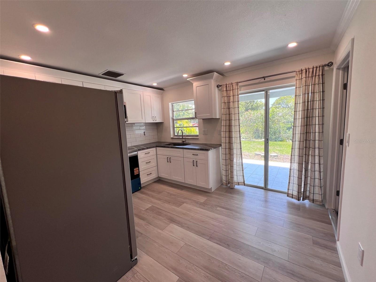 SEVEN SPGS HOMES - Residential Lease